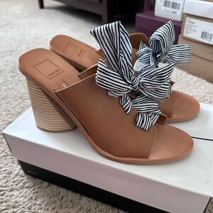 Dolce Vita sandals Size 10